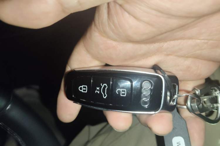 Used Audi A6 2025 allroad quattro Explorer 55 TFSI Prestige Off-Road Model Vehicle Key