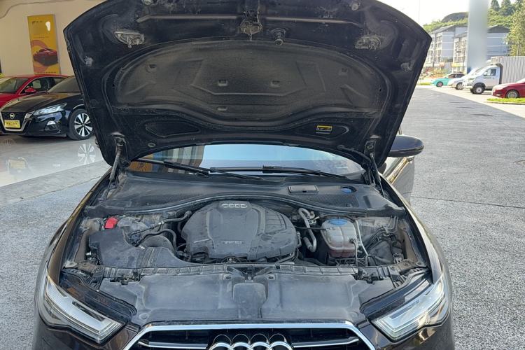 Used Audi A6L 2018 30th Anniversary Edition TFSI Trendy Model Engine Bay