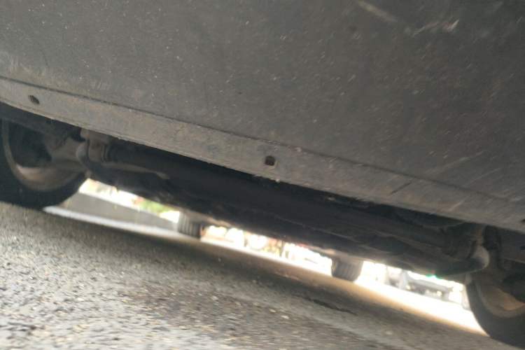 Used Audi A6L 2005 2.0T automatic standard version Chassis Front