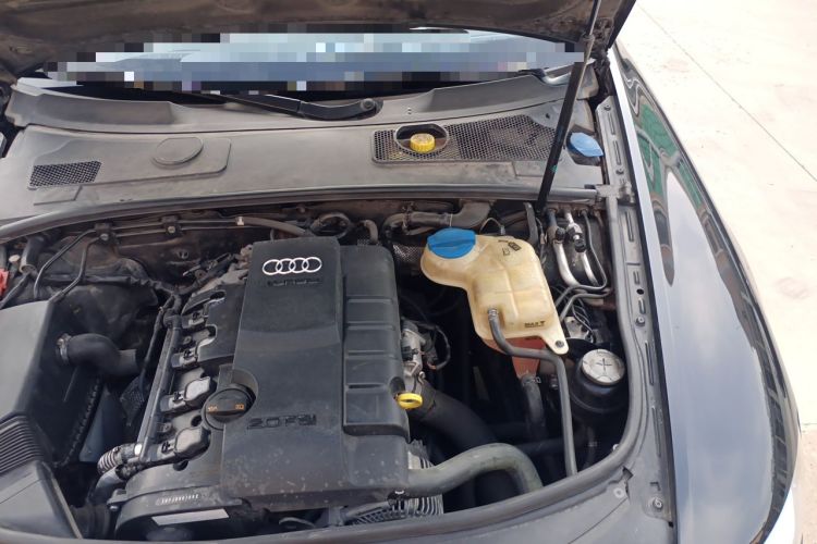 Used Audi A6L 2005 2.0T base version Engine Bay Left