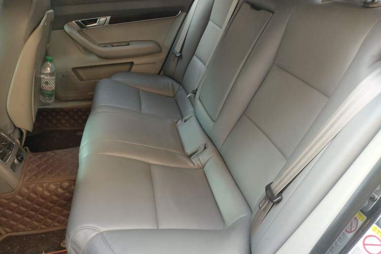 Used Audi A6L 2005 2.0T automatic standard version Left Rear Seat