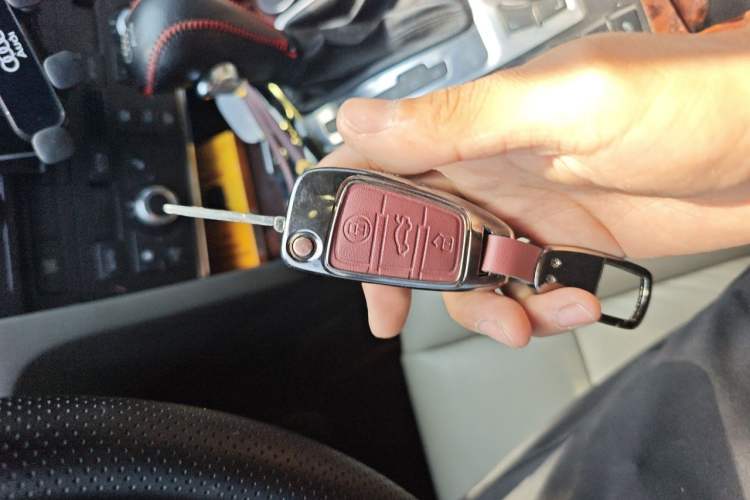 Used Audi A6L 2005 2.4L Technology Edition Vehicle Key