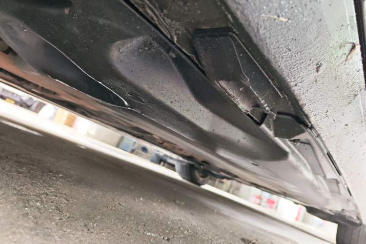 Used Audi A6L 2006 3.2 FSI Comfort & Entertainment Model Chassis Front Left