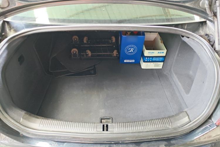 Used Audi A6L 2006 3.2 FSI Comfort & Entertainment Model Trunk