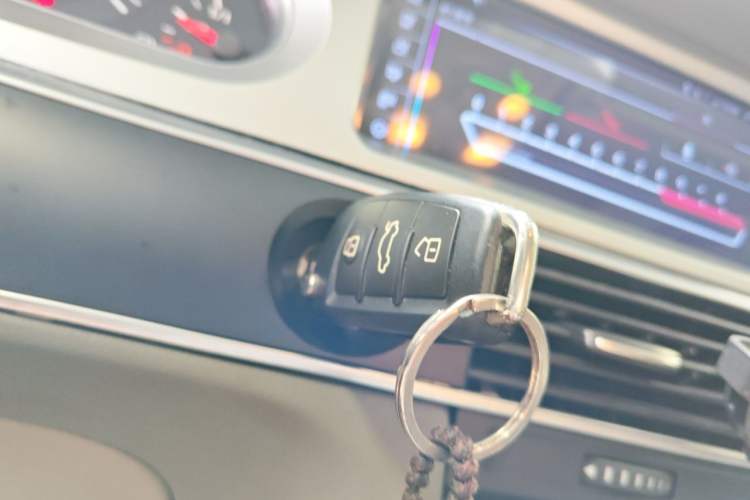 Used Audi A6L 2006 3.2 FSI Comfort & Entertainment Model Vehicle Key