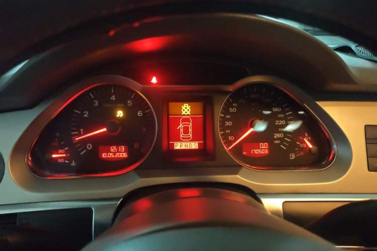Used Audi A6L 2006 3.2 FSI Comfort & Entertainment Model Instrument Cluster