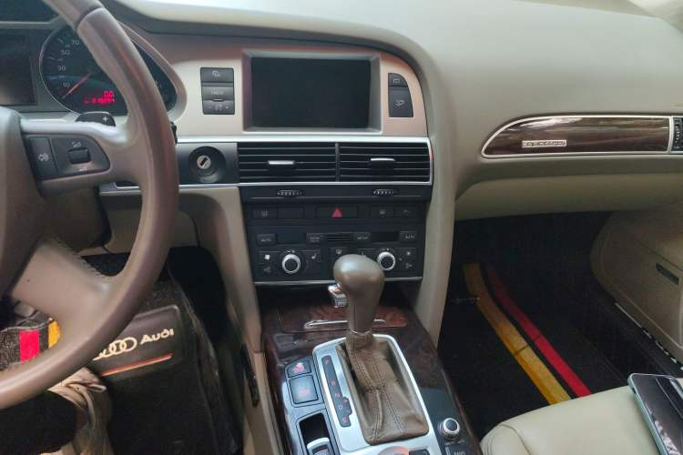 Used Audi A6L 2008 3.2 FSI quattro Luxury Model Audio And AC Panel