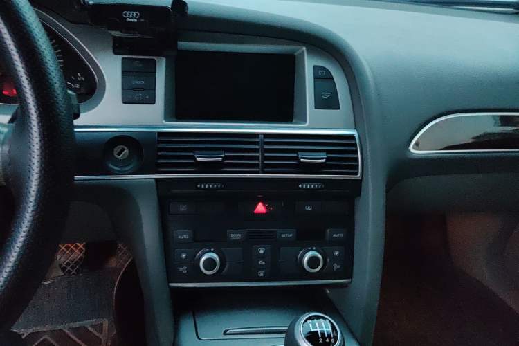 Used Audi A6L 2008 2.0T Manual Standard Edition Audio And AC Panel