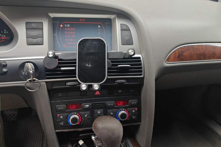 Used Audi A6L 2008 2.4L Comfort Edition Audio And AC Panel