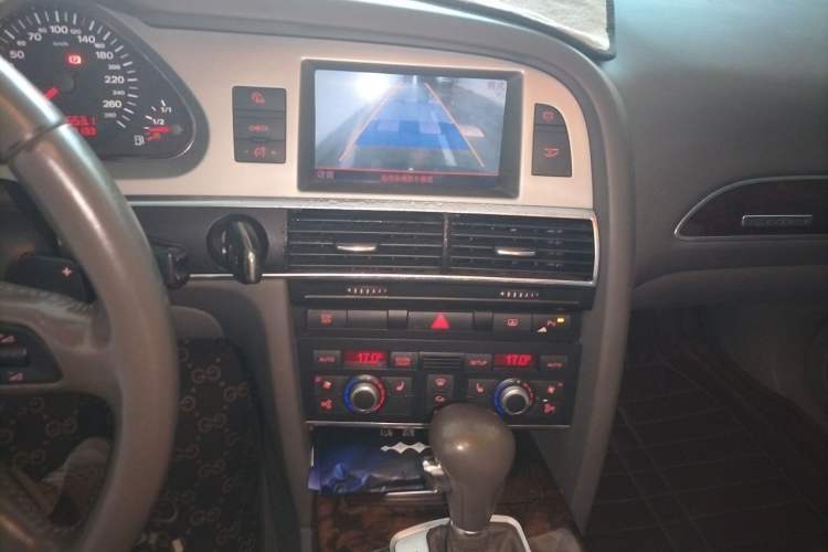 Used Audi A6L 2008 3.2 FSI quattro Luxury Model Audio And AC Panel