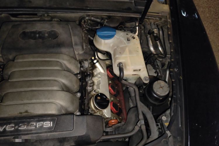 Used Audi A6L 2008 3.2 FSI quattro Luxury Model Engine Bay Left