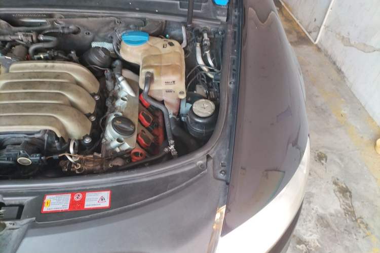 Used Audi A6L 2008 3.2 FSI quattro Luxury Model Engine Bay Left