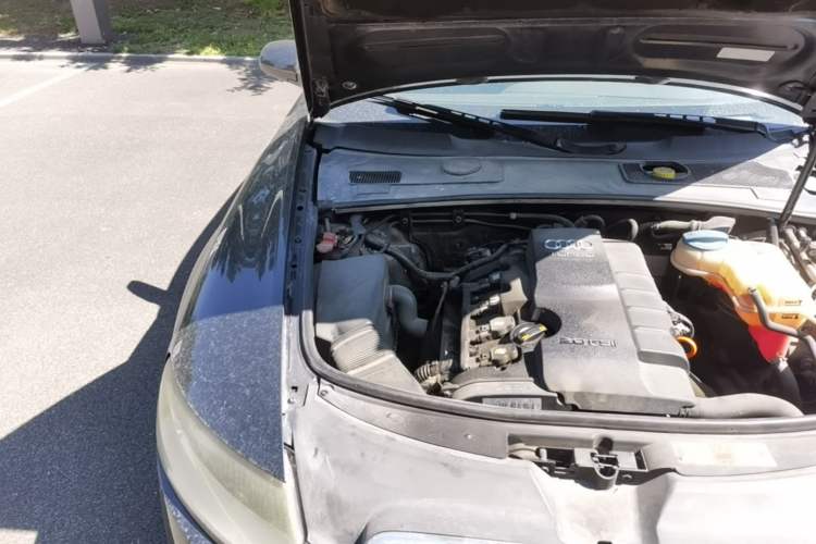 Used Audi A6L 2008 2.0T Manual Standard Edition Engine Bay Right