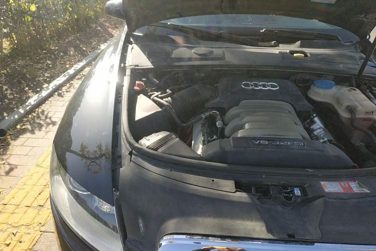 Used Audi A6L 2008 3.2 FSI quattro Comfort & Entertainment Model Engine Bay Right