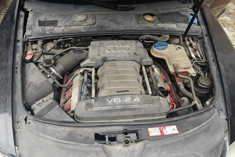 Used Audi A6L 2008 2.4L Comfort Edition Engine Bay