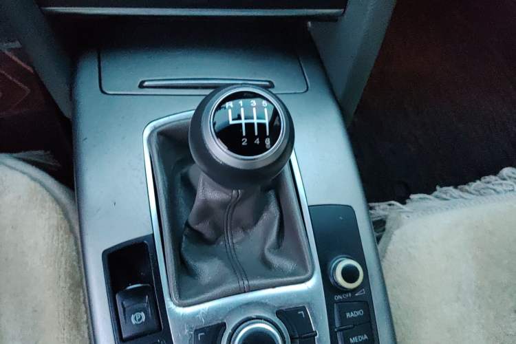 Used Audi A6L 2008 2.0T Manual Standard Edition Gear Lever