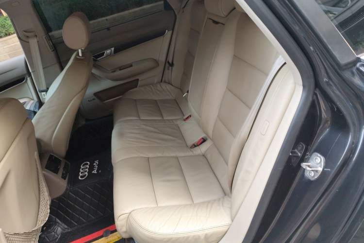 Used Audi A6L 2008 3.2 FSI quattro Luxury Model Left Rear Seat