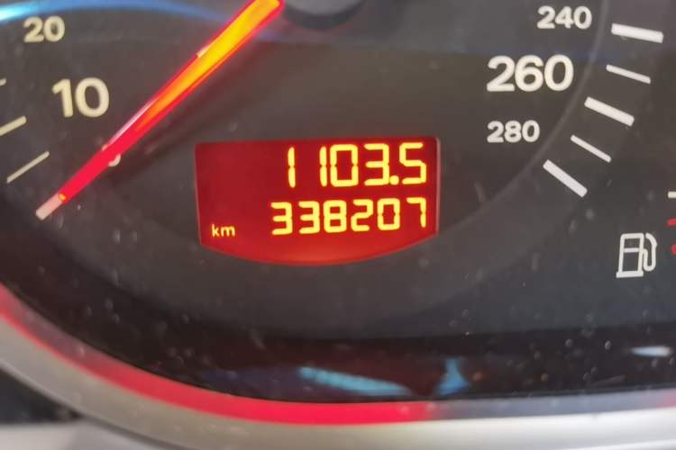 Used Audi A6L 2008 2.0T Manual Standard Edition Odometer Close Up
