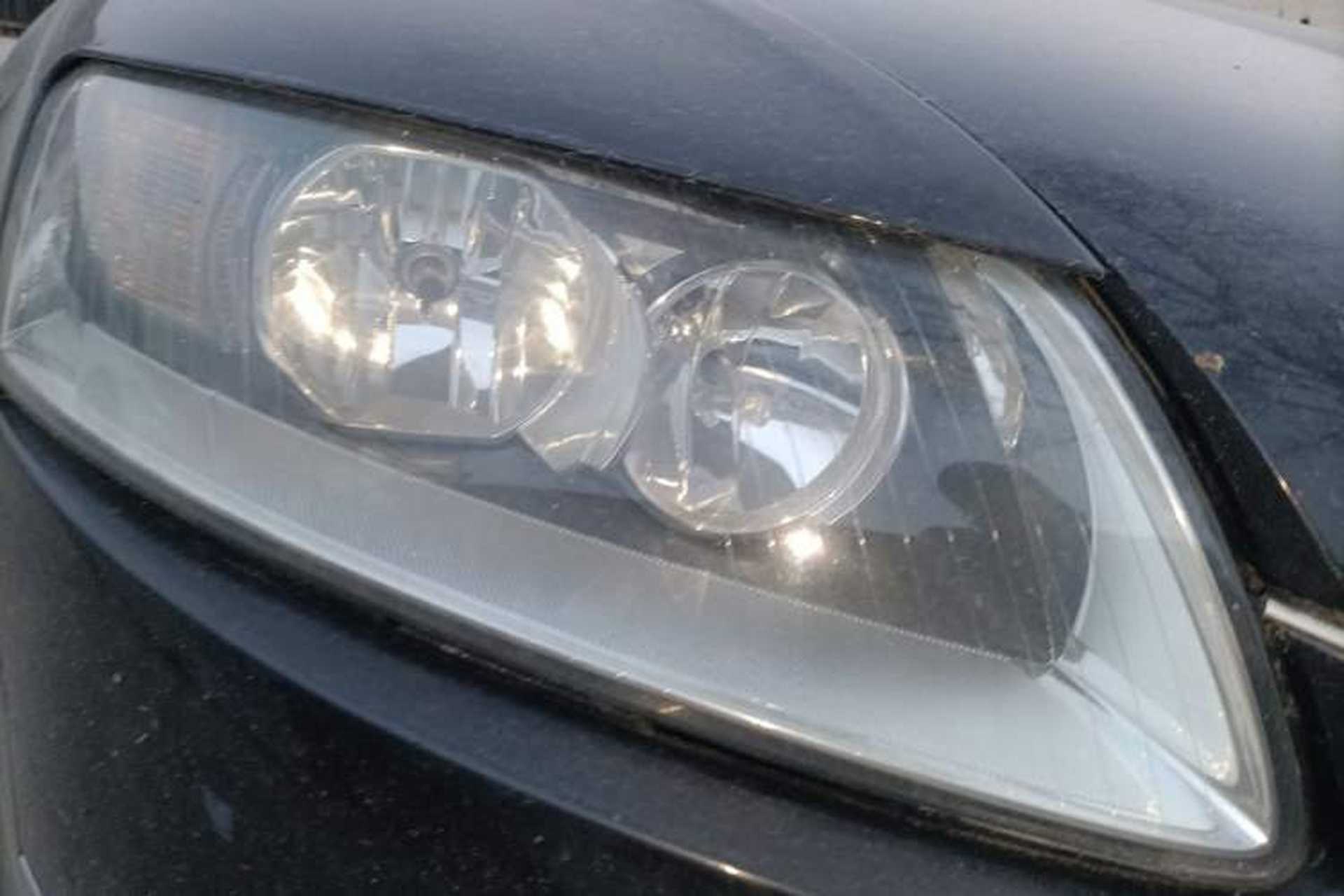 Used Audi A6L 2008 2.0T Automatic Standard Edition Right Front Headlight