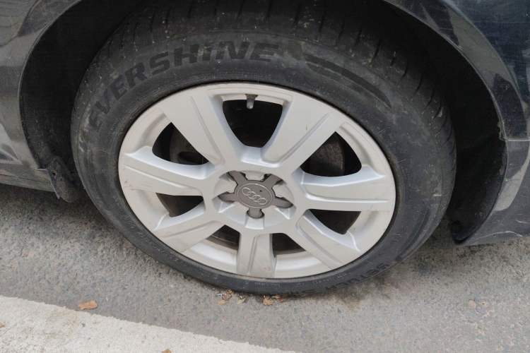 Used Audi A6L 2008 2.4L Technology version Right Front Wheel Hub