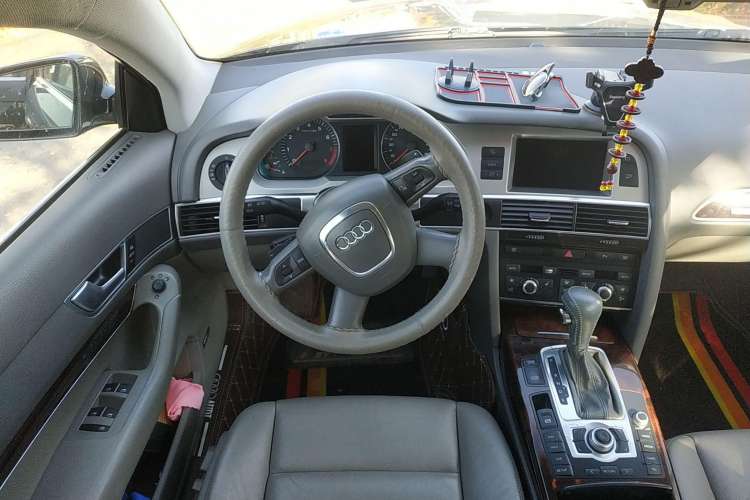 Used Audi A6L 2008 3.2 FSI quattro Comfort & Entertainment Model Steering Wheel