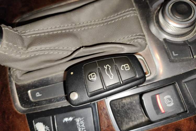 Used Audi A6L 2008 3.2 FSI quattro Luxury Model Vehicle Key