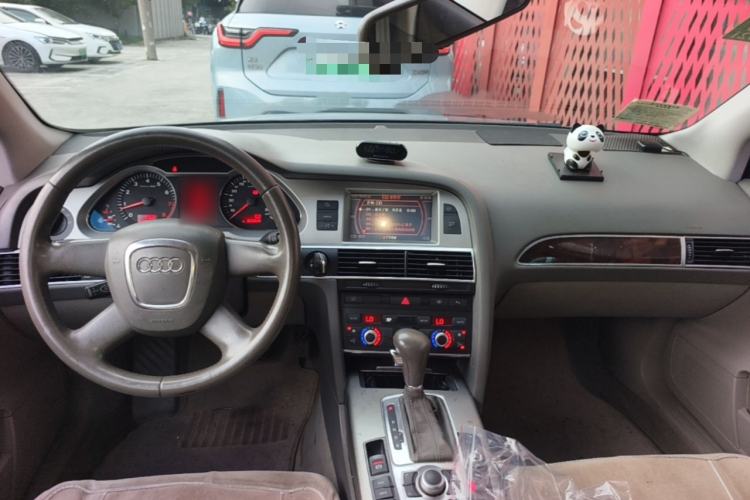 Used Audi A6L 2008 2.4L Technology version Center Console
