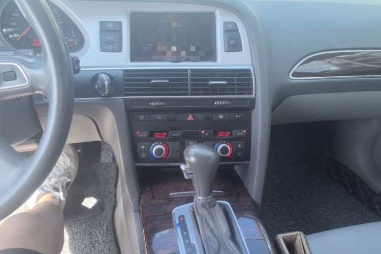 Used Audi A6L 2009 2.4L Comfort Edition Audio And AC Panel