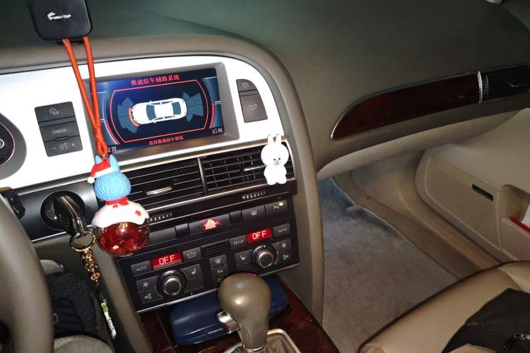 Used Audi A6L 2009 2.4L Comfort Edition Audio And AC Panel
