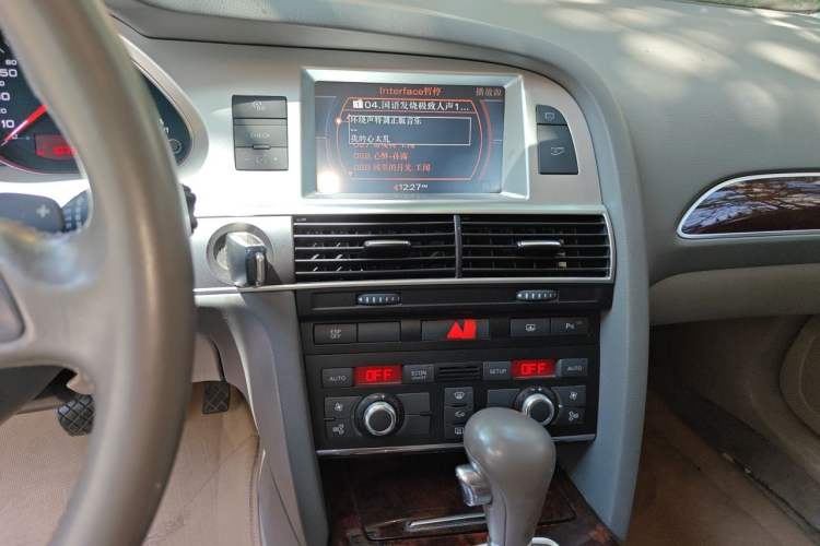 Used Audi A6L 2009 2.4L Technology version Audio And AC Panel