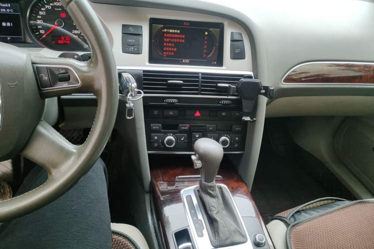 Used Audi A6L 2009 2.4L Comfort Edition Audio And AC Panel