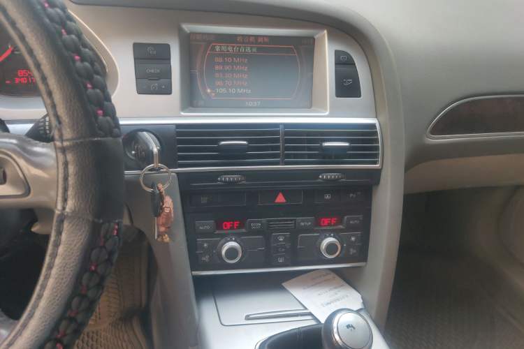 Used Audi A6L 2009 2.0 TFSI manual standard version Audio And AC Panel