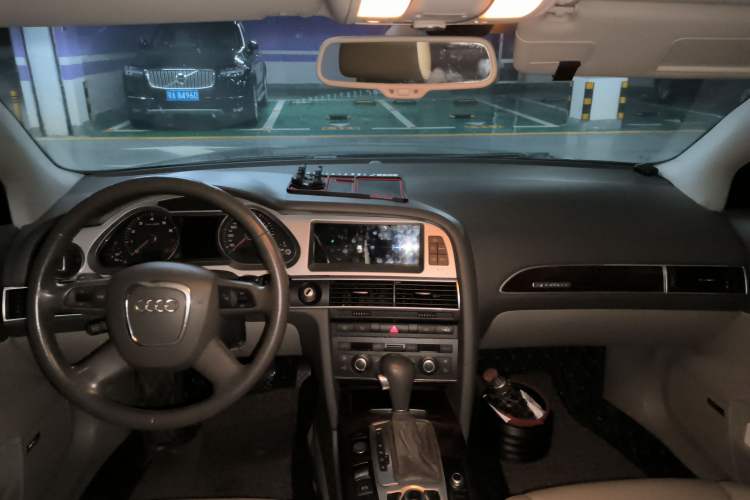 Used Audi A6L 2009 3.0 TFSI quattro Luxury Model Center Console