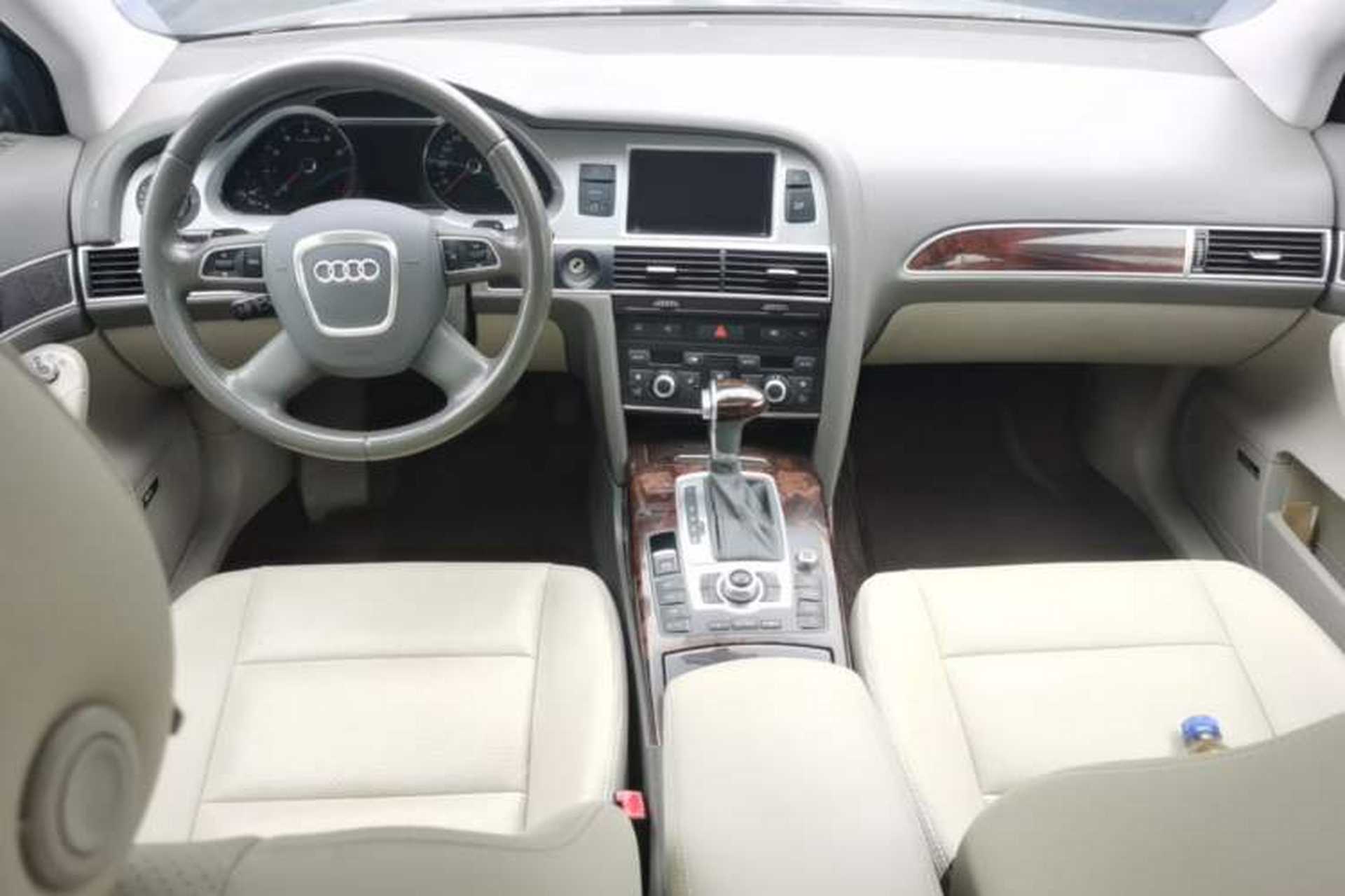 Used Audi A6L 2009 2.4L Technology version Center Console
