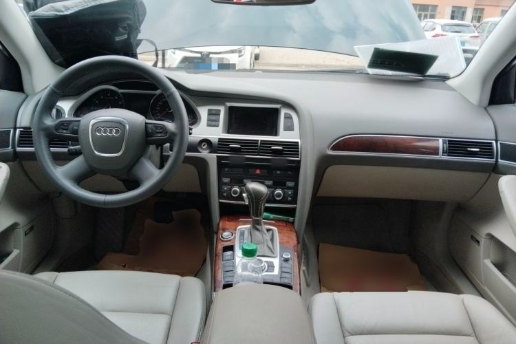 Used Audi A6L 2009 2.4L Technology version Center Console