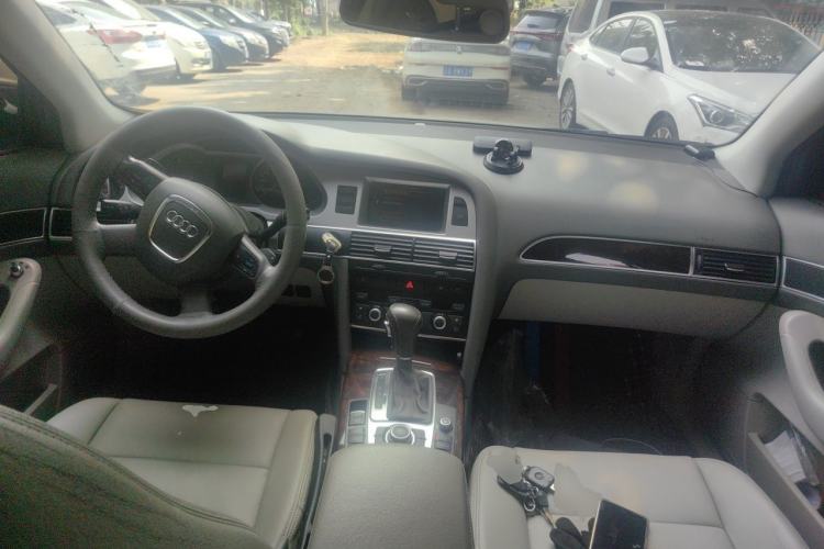Used Audi A6L 2009 2.4L Comfort Edition Center Console