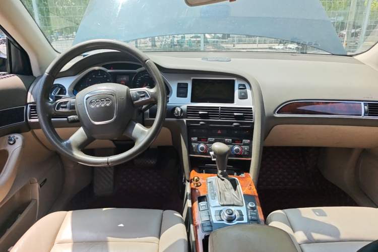 Used Audi A6L 2009 2.4L Comfort Edition Center Console