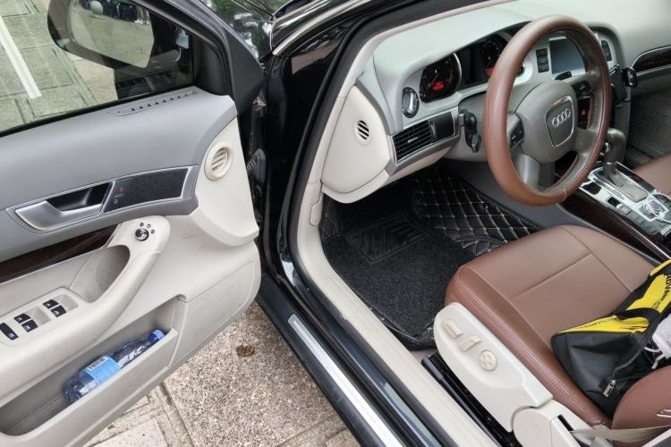 Used Audi A6L 2009 2.0 TFSI automatic standard version Driver Seat