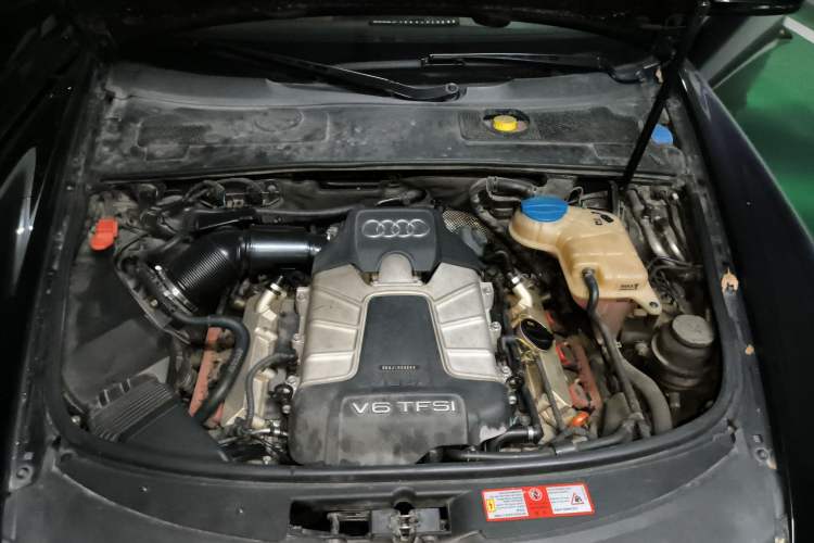 Used Audi A6L 2009 3.0 TFSI quattro Luxury Model Engine Bay