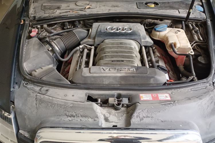 Used Audi A6L 2009 2.4L Technology version Engine Bay