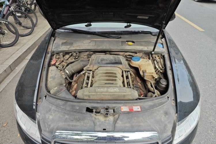 Used Audi A6L 2009 2.4L Luxury Edition Engine Bay