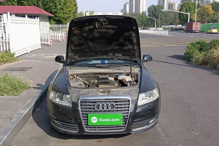 Used Audi A6L 2009 2.0 TFSI automatic standard version Engine Bay