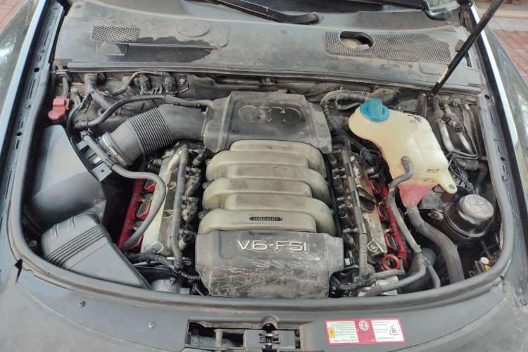 Used Audi A6L 2009 2.8 FSI Luxury Model Engine Bay