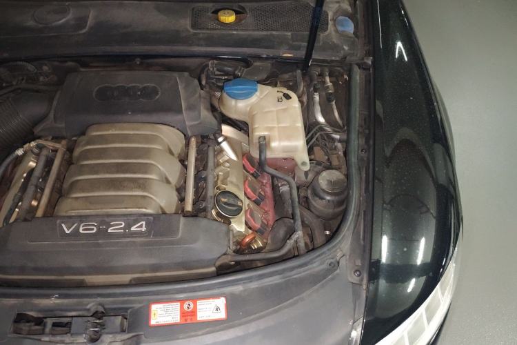 Used Audi A6L 2009 2.4L Comfort Edition Engine Bay Left