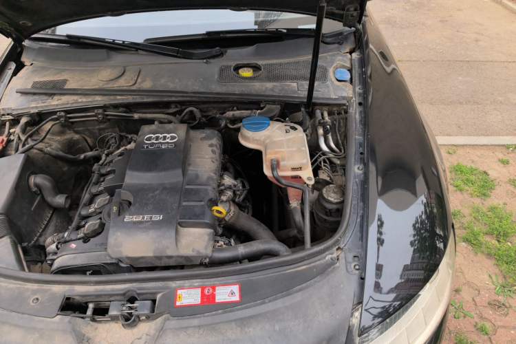 Used Audi A6L 2009 2.0 TFSI automatic standard version Engine Bay Left