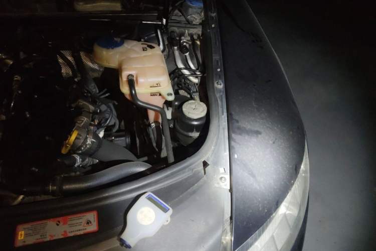 Used Audi A6L 2009 2.0 TFSI automatic standard version Engine Bay Left