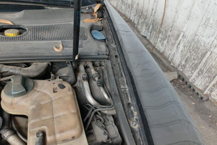 Used Audi A6L 2009 2.4L Technology version Engine Bay Left