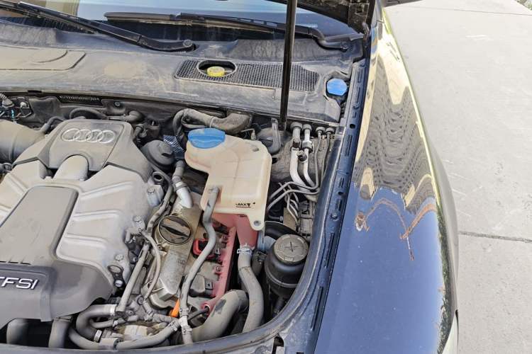 Used Audi A6L 2009 3.0 TFSI quattro Luxury Model Engine Bay Left