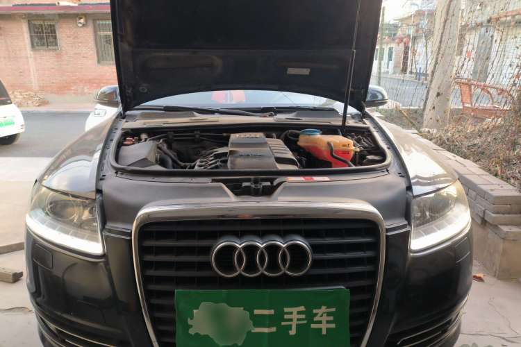 Used Audi A6L 2009 2.0 TFSI automatic standard version Engine Bay