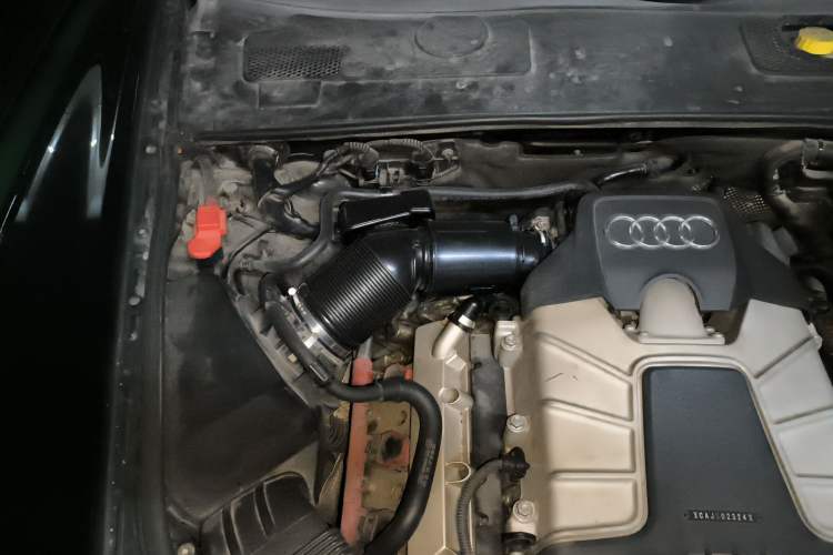 Used Audi A6L 2009 3.0 TFSI quattro Luxury Model Engine Bay Right